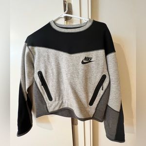 Nike black/gray block colored crop sweatshirt XS
